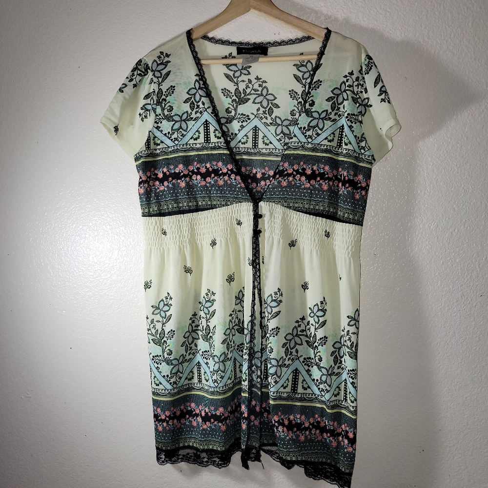 Floral Print Cover up Lace Trim Front Three Buttons